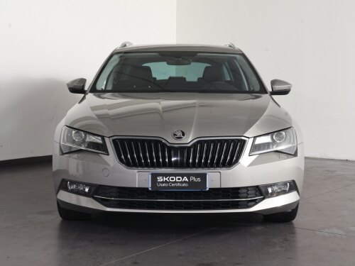 skoda superb wagon 2.0 tdi ambition 150cv dsg usata