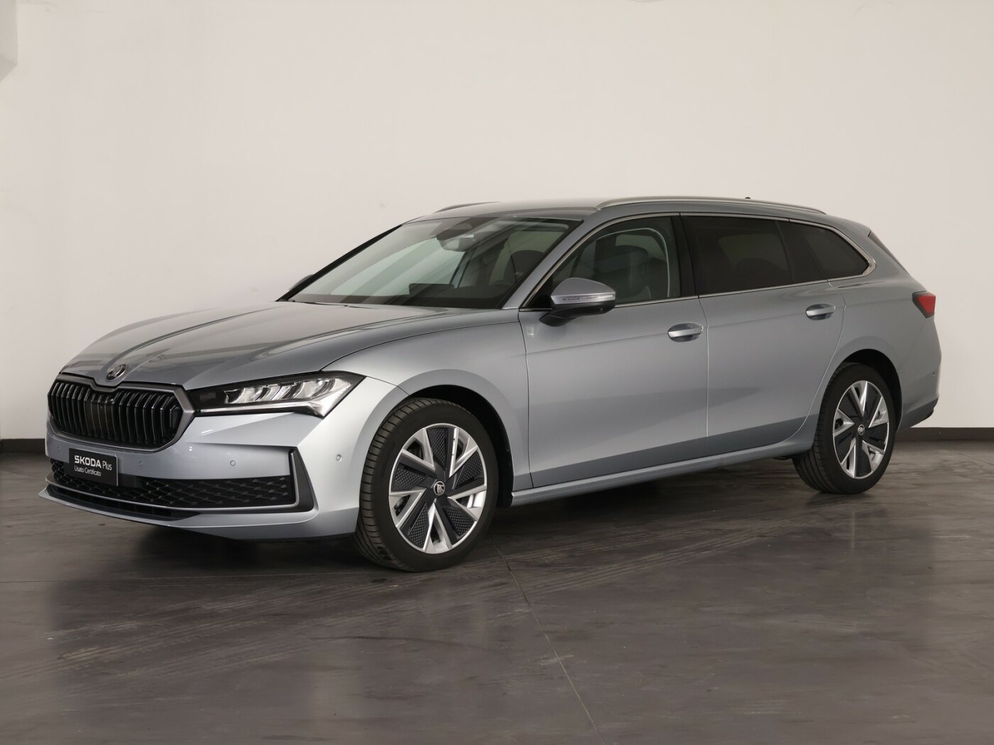 skoda superb wagon 2.0 tdi selection 150cv dsg usata