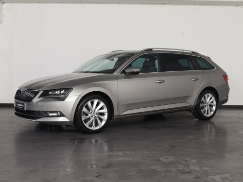 skoda superb wagon 2.0 tdi ambition 150cv dsg usata