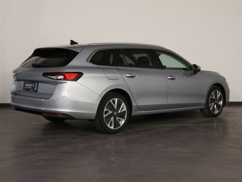 skoda superb wagon 2.0 tdi selection 150cv dsg usata
