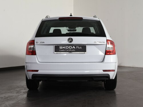 skoda octavia wagon 1.6 tdi executive 115cv dsg usata