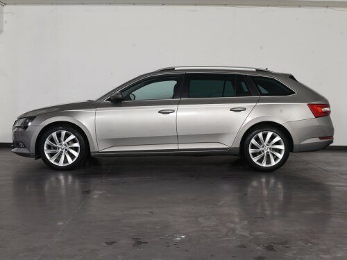 skoda superb wagon 2.0 tdi ambition 150cv dsg usata